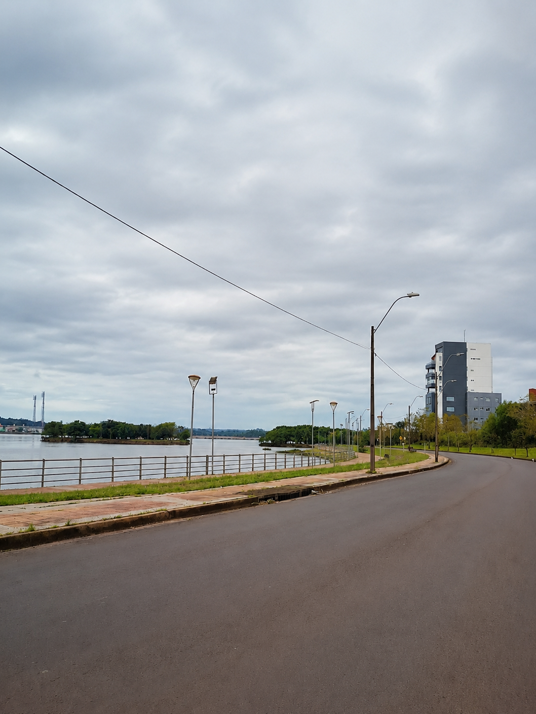 Ribera urbana y Costanera de Encarnación, Paraguay